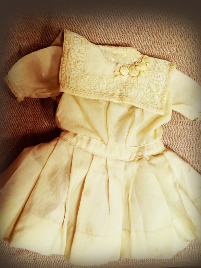 Лечение Саши. Часть 2. Реставрация платья антикварной куклы (фото 7)