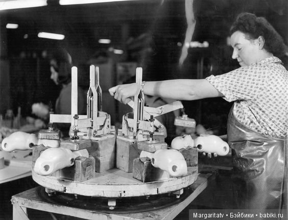 Немного репортажа со старых фабрик кукол