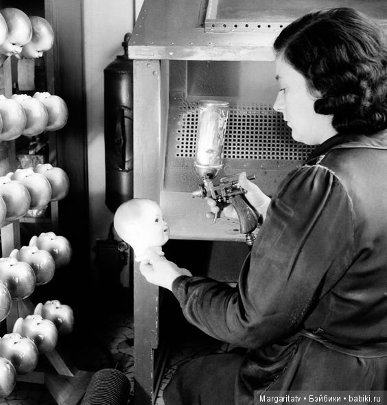 Немного репортажа со старых фабрик кукол