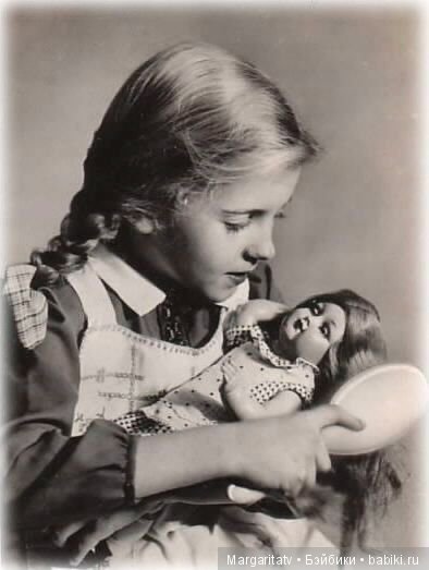 Еще немного репортажа старинных магазинов игрушек и кукол