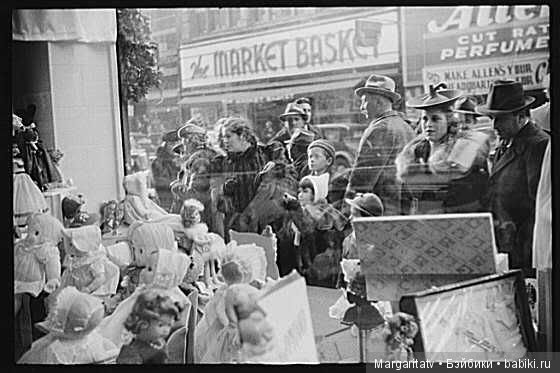 Еще немного репортажа старинных магазинов игрушек и кукол