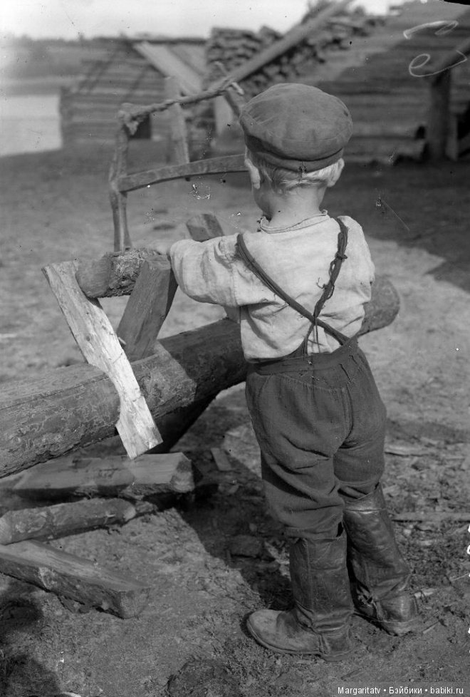 Чем играли крестьянские дети на Руси