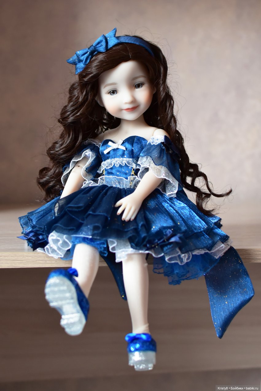 Любимая Сарочка Ruby Red — Куклы Ruby Red (Руби Ред) Fashion Friends: Siblies (фото 4)