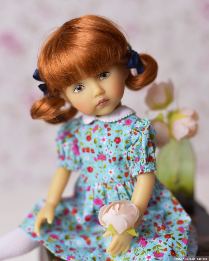 Robin (Monday's Child) Boneka