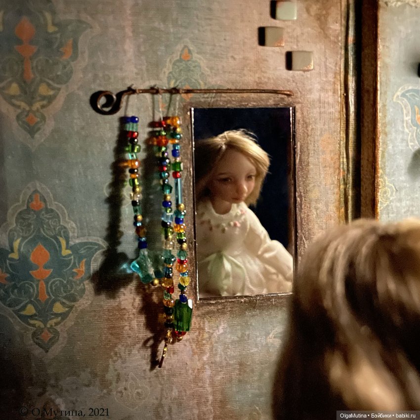 Olga Mutina — Домик-переноска в форме книжки