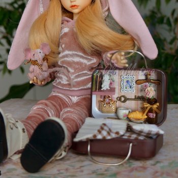 Игрушки для куклы