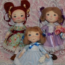 Текстильная кукла Анны Леденейкиной.