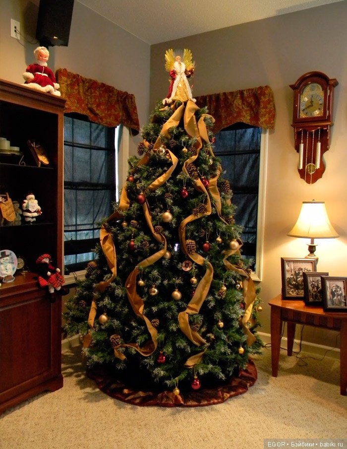 С наступающим или про ёлки