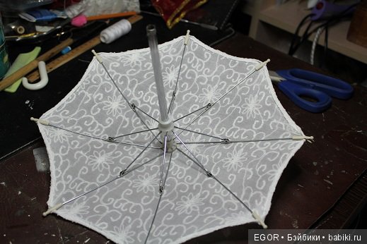 Зачем рыбе зонтик? Надо — Как сделать аксессуары для кукол: сумки (фото 7)