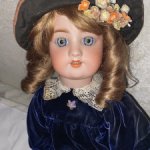Антикварная кукла HALBIG 570