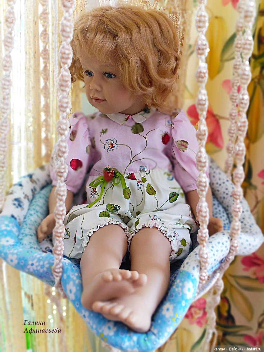 Ягодки-цветочки ... и новая качелька... Летняя история с куклами фабрики TOYSE CE ISPAN и Сиссель Скилле