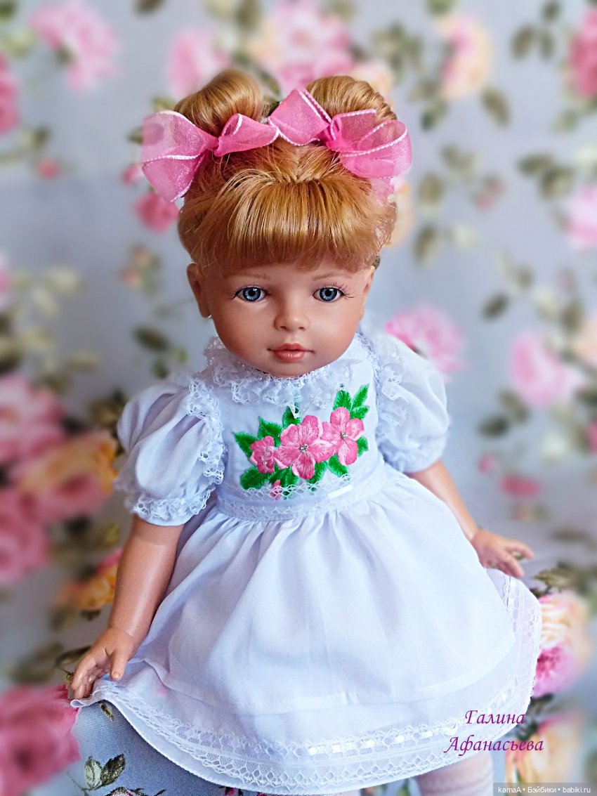 Показ причёсок в новом платьице из шёлка... с куколкой фирмы TOYSE CE ISPAN