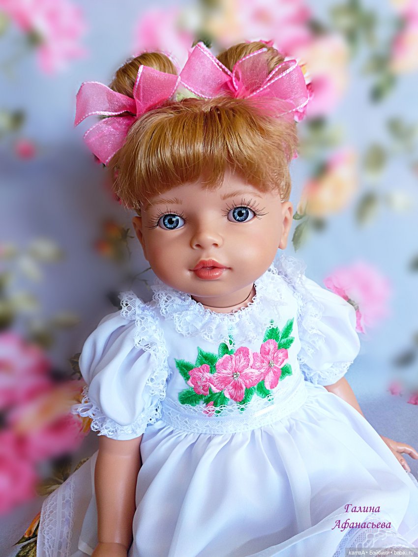 Показ причёсок в новом платьице из шёлка... с куколкой фирмы TOYSE CE ISPAN (фото 8)