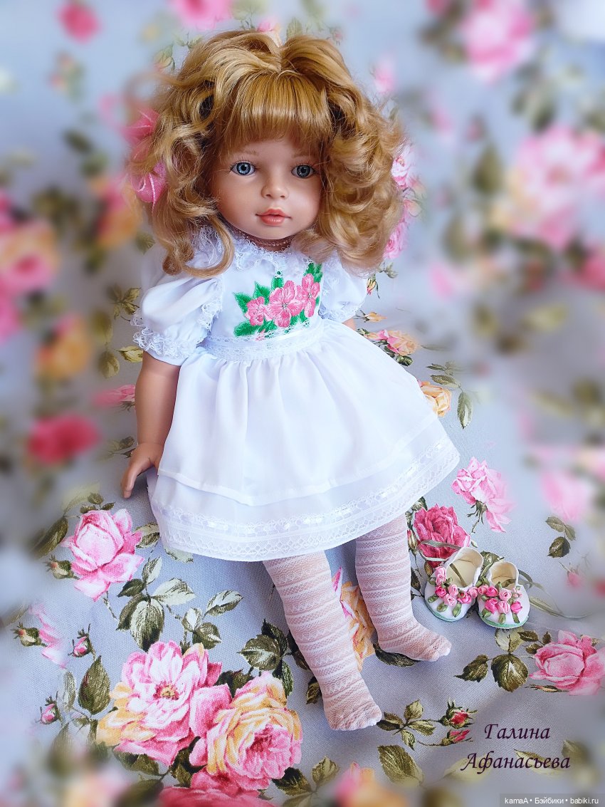 Показ причёсок в новом платьице из шёлка... с куколкой фирмы TOYSE CE ISPAN (фото 2)