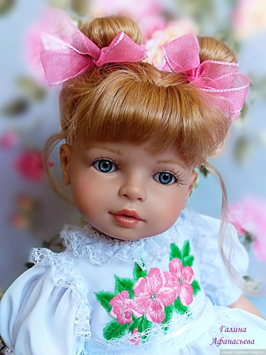 Показ причёсок в новом платьице из шёлка... с куколкой фирмы TOYSE CE ISPAN (фото 7)