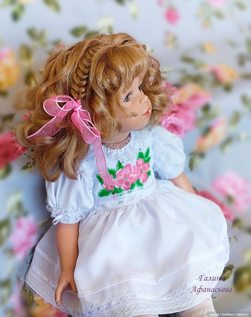 Показ причёсок в новом платьице из шёлка... с куколкой фирмы TOYSE CE ISPAN (фото 4)