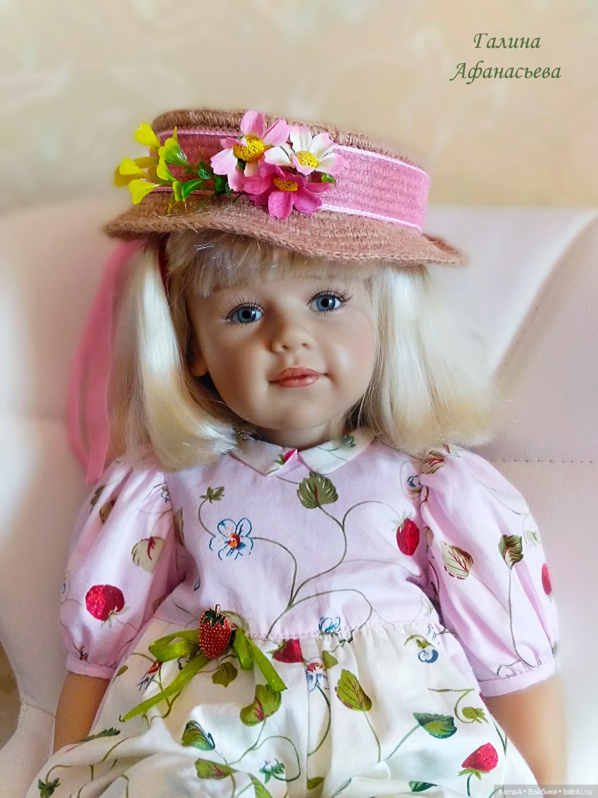 Две подружки встречают гостью... ( о кукле Сиссель Скилле и кукле Тоузе)