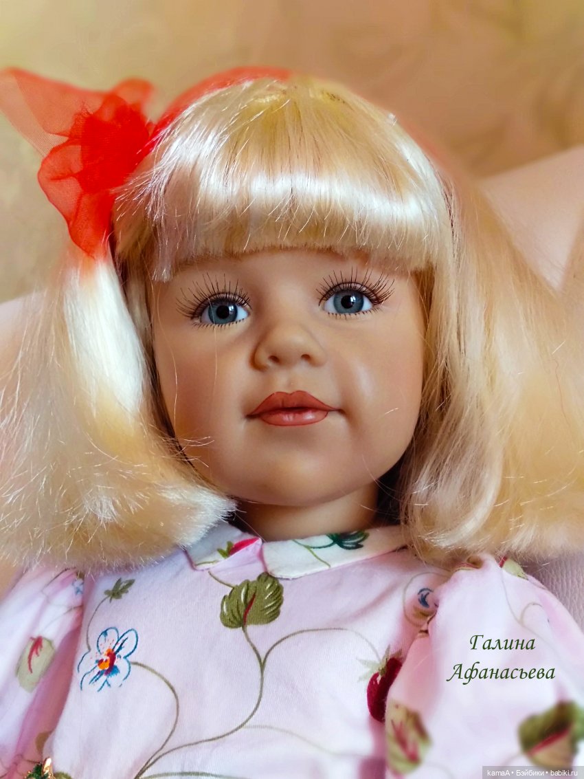 Две подружки встречают гостью... ( о кукле Сиссель Скилле и кукле Тоузе)