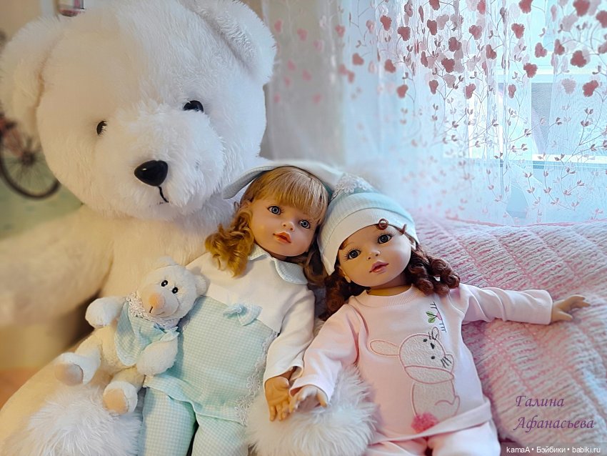 Пижамная фотосессия двух красавиц... (куклы TOYSE CE ISPAN)