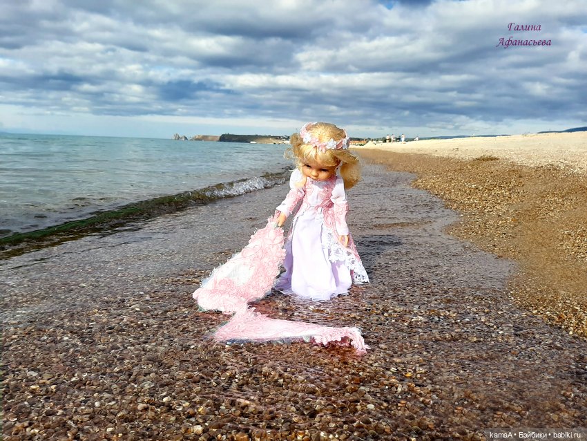 Моя костюмированная коллекция (часть 12 - крылышки и Снегурочки)