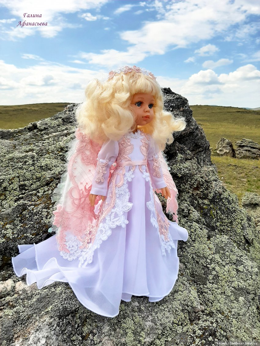 Моя костюмированная коллекция (часть 12 - крылышки и Снегурочки) (фото 6)