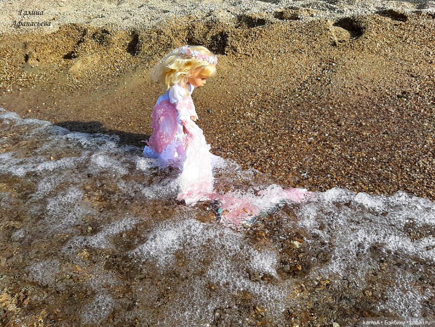 Моя костюмированная коллекция (часть 12 - крылышки и Снегурочки)