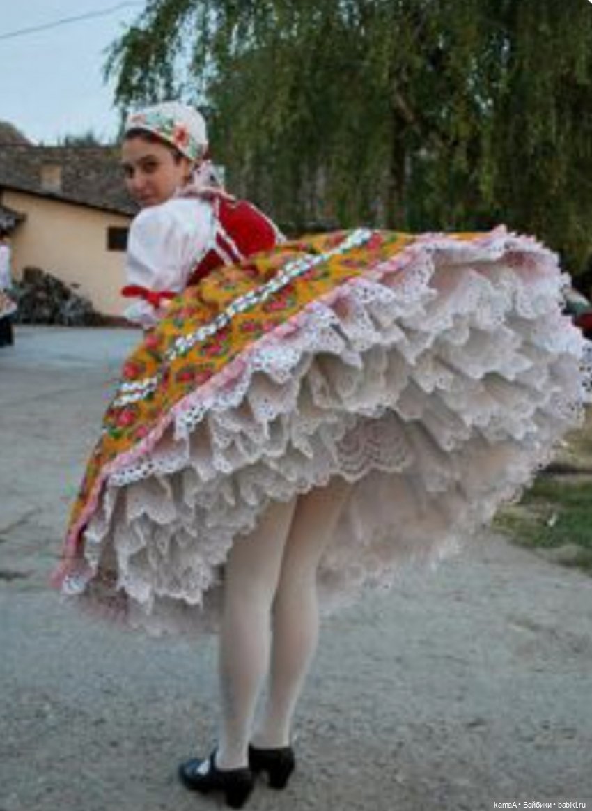 Венгерский наряд для Изумрудика (фото 4)