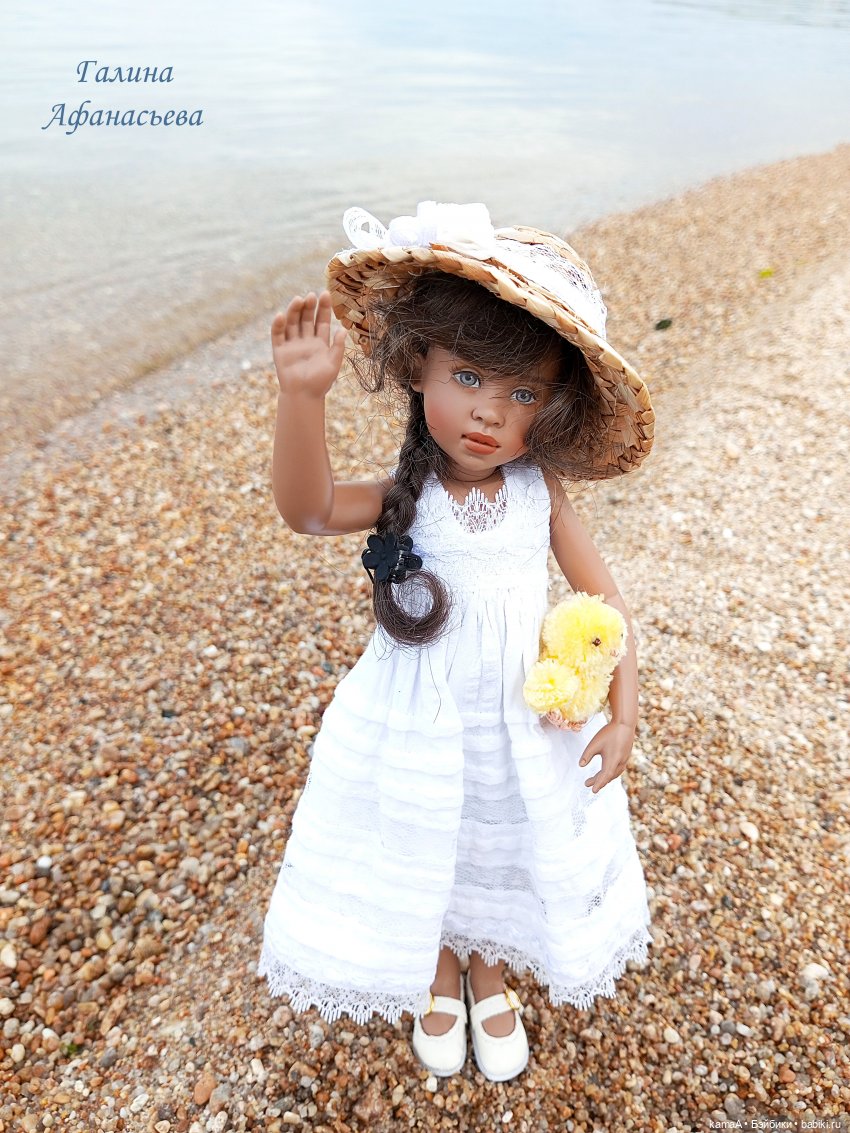 Кукла Хелен Киш и французский народный костюм