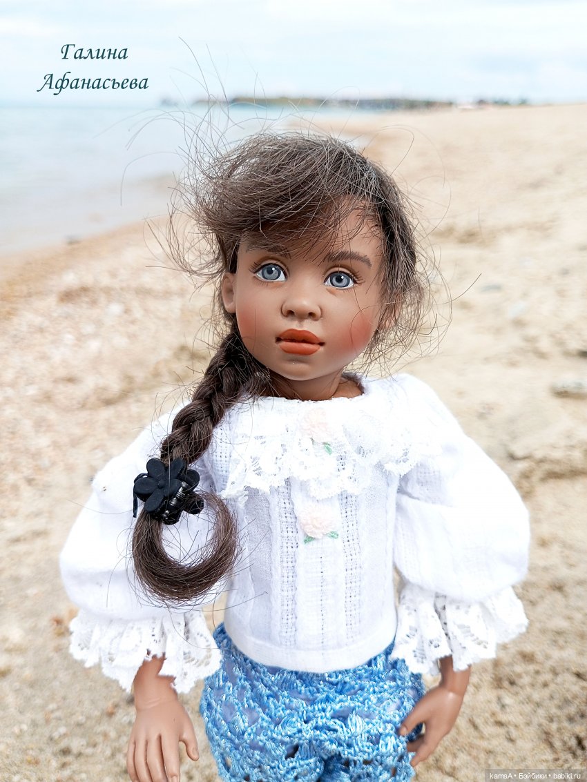 Кукла Хелен Киш и французский народный костюм