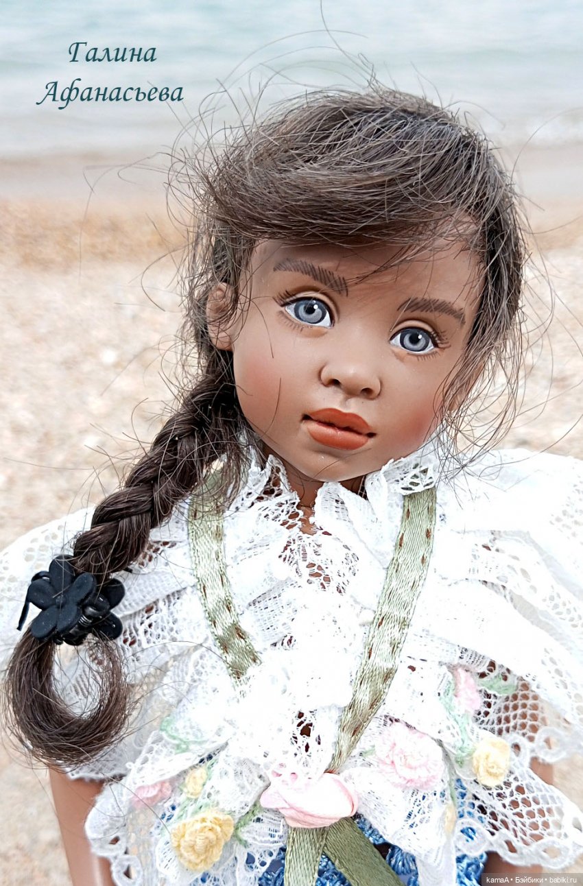 Кукла Хелен Киш и французский народный костюм