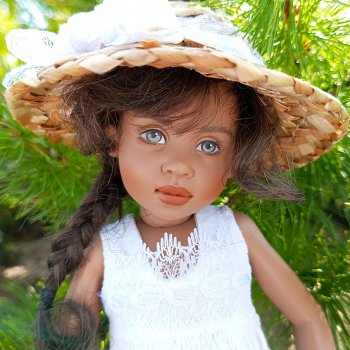 Кукла Хелен Киш и французский народный костюм.