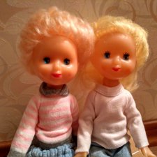 Алиса приехала