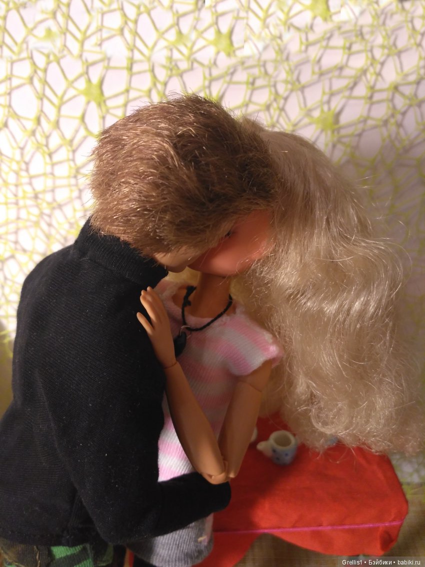 Не одна. Сёстры Ч | Бэйбики Не одна. Сёстры Ч — Кукольные фотоистории и сериалы: комиксы