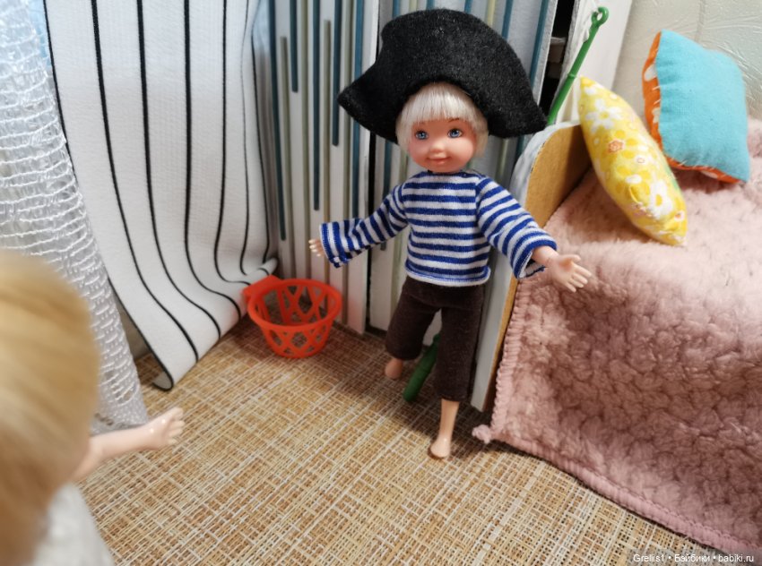 Пираты Квартирного моря: На краю кровати | Бэйбики Пираты Квартирного моря: На краю кровати