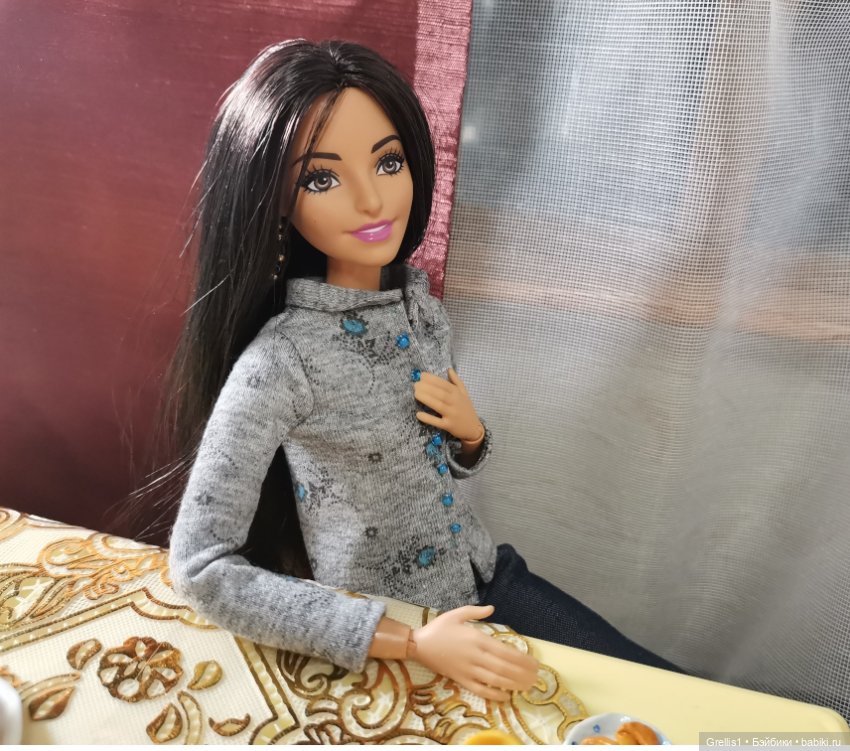 Две девицы под окном... Сёстры Ч