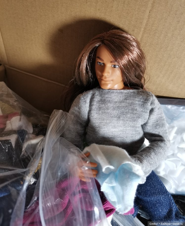 Сборы в город S. Сёстры Ч