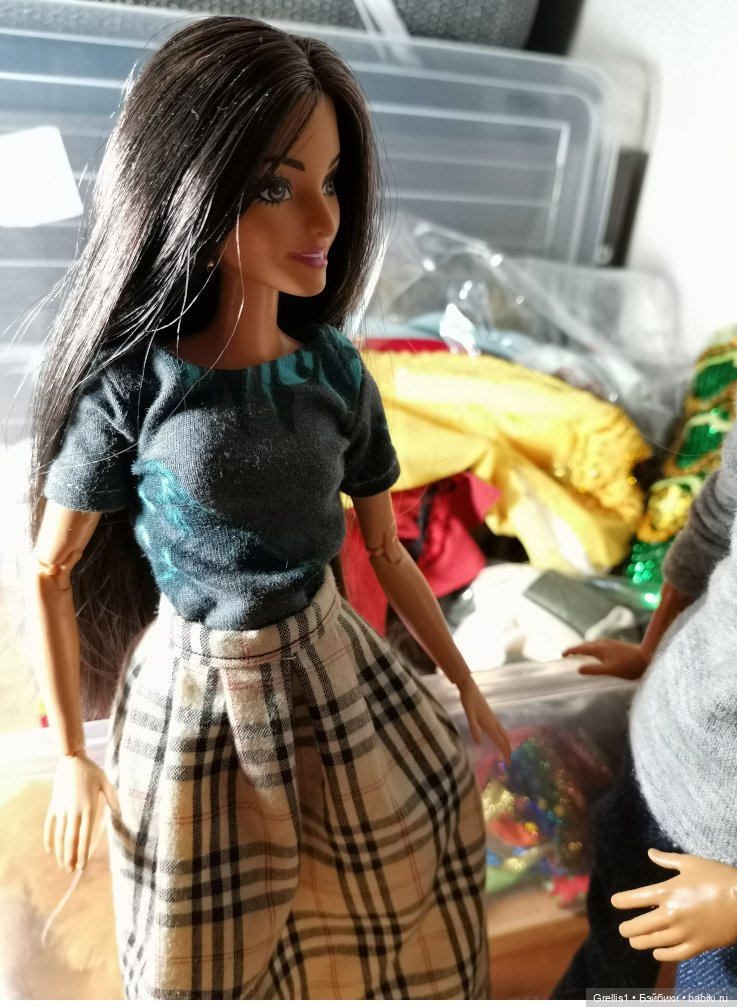 Сборы в город S. Сёстры Ч