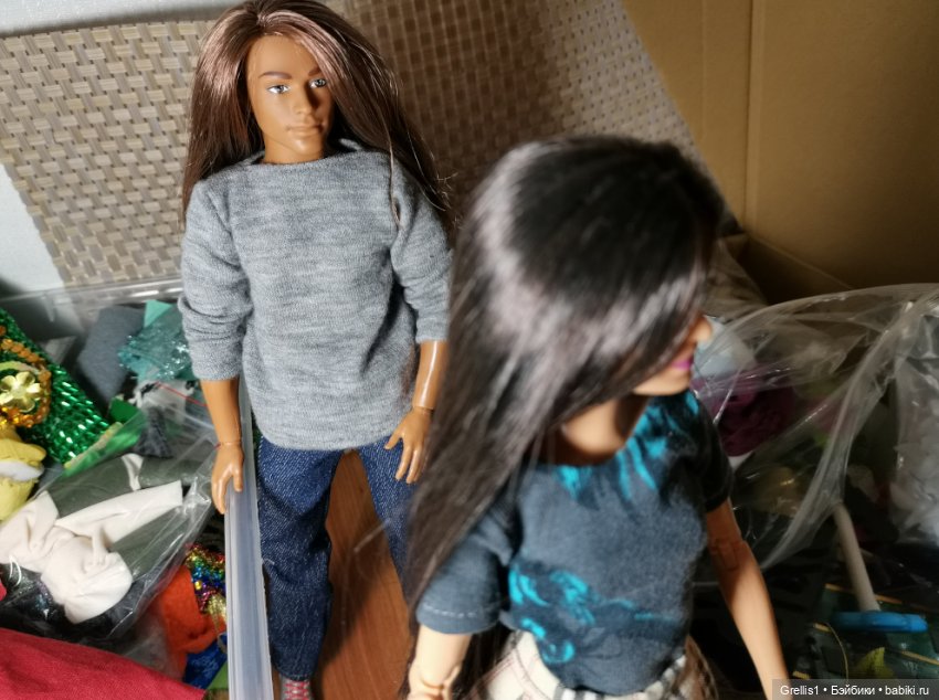 Сборы в город S. Сёстры Ч