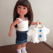 Карлотта теперь при полном параде