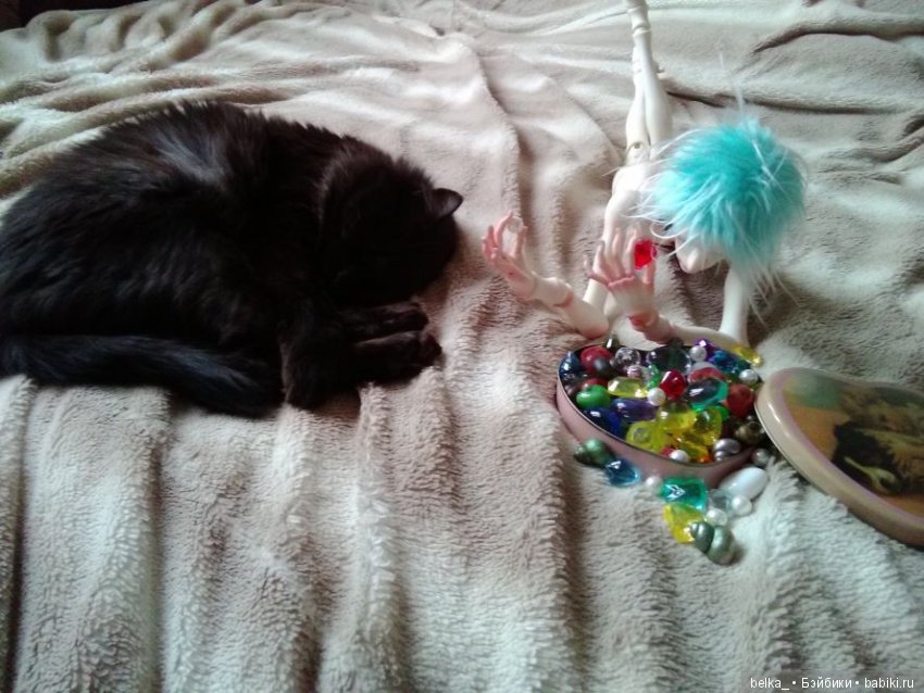 Dolores. Фотосессия с камнями 2017