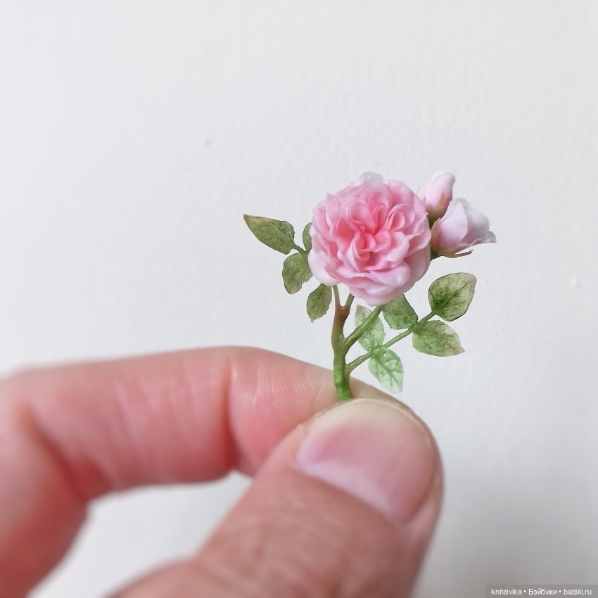 Миниатюрные цветы, цветы из холодного фарфора, цветы для кукольных домов, цветы для кукол,цветы книтель виктории