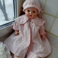 Антикварный малыш из композита, 55 см.