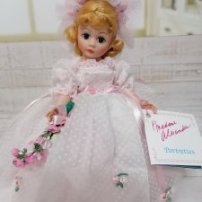 Маленькая цветочная леди от Мадам Александр