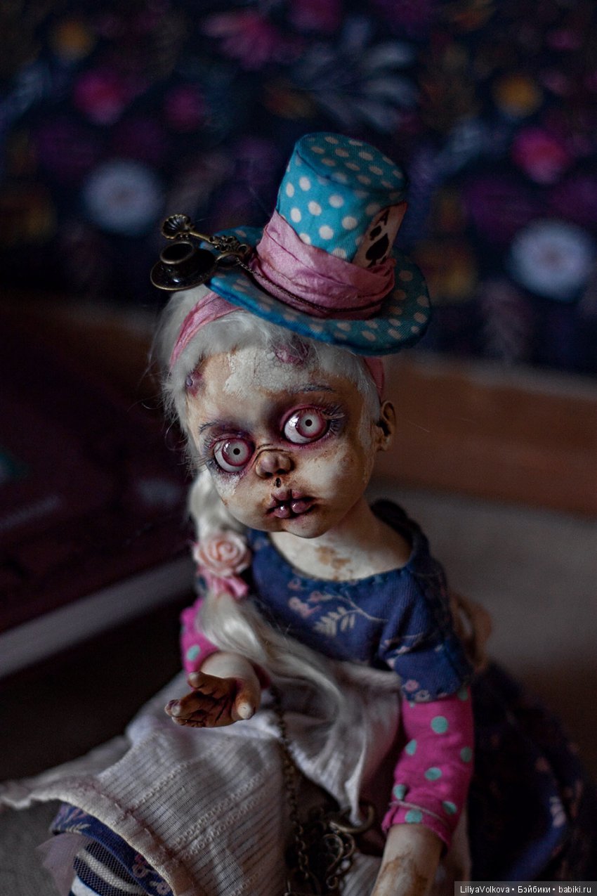 Алиса в Зазеркалье — Коллекционные куклы разных авторов (Разное): редкие бренды