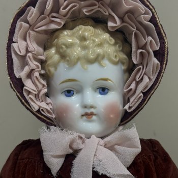 Antique China doll
