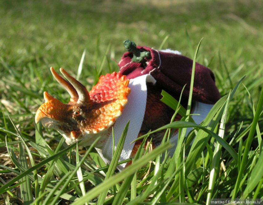 Динозавры на выпасе или Парк Юрского Периода на колхозном поле (фото 4)