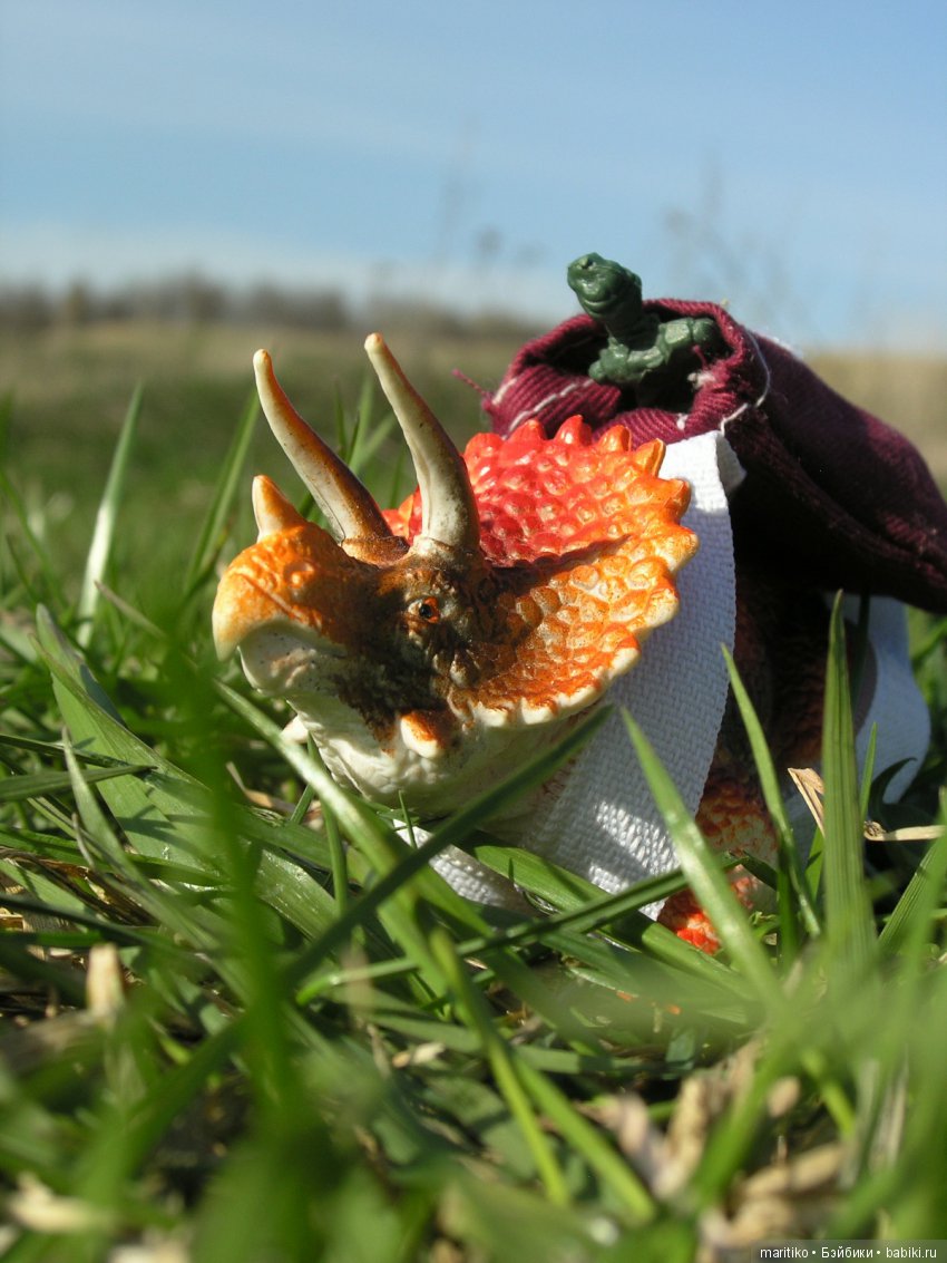 Динозавры на выпасе или Парк Юрского Периода на колхозном поле (фото 5)