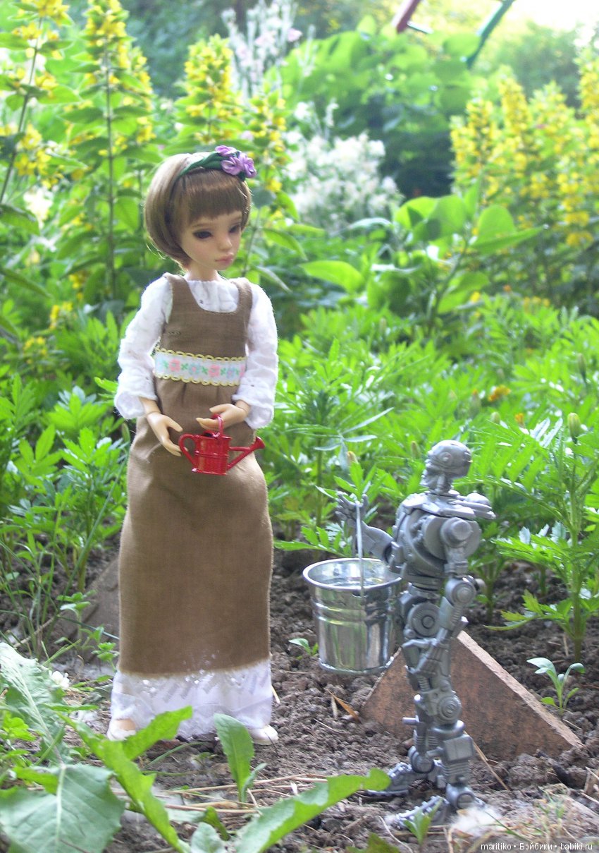 Мирослава и её помощник. Летние хлопоты (фото 3)