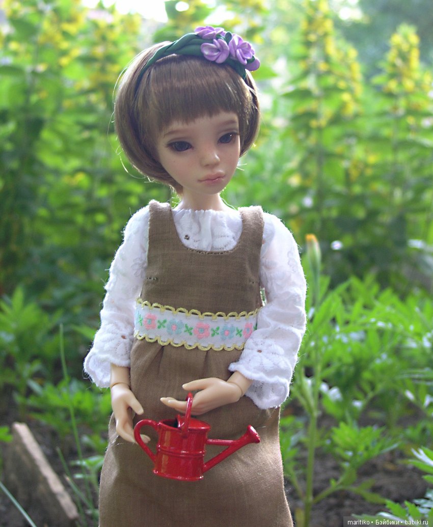 Мирослава и её помощник. Летние хлопоты (фото 2)