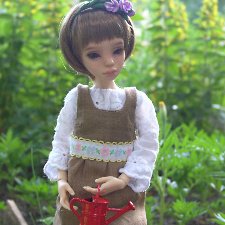 Мирослава и её помощник. Летние хлопоты